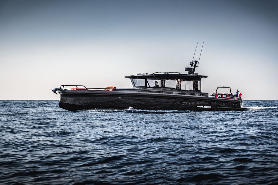 new boat BRABUS Marine / LIMITED Edition / Shadow 900 XC Cross Cabin Black Ops Limited_image